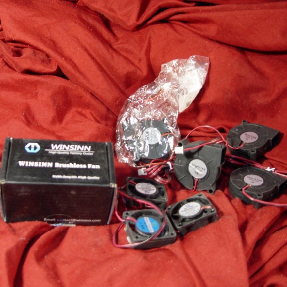 Lot of 12   (8)40mm 12V, Winsinn 4010 / (4)df5015 12v 3d printer fans 50x50x15mm